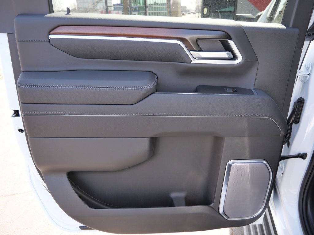 New 2026 GMC Sierra 3500 Denali w/ Denali Reserve Package image 30