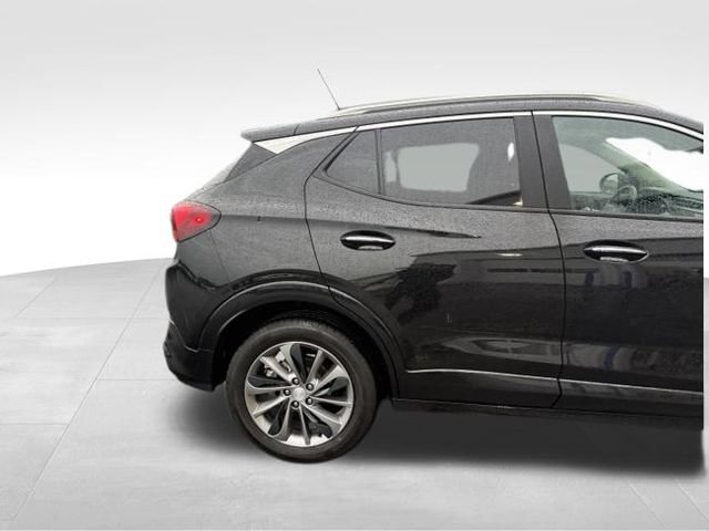 Used 2023 Buick Encore GX Select w/ Sport Touring Package FWD image 8