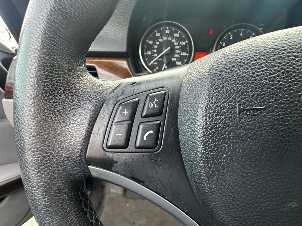 Used 2009 BMW 328i Convertible image 22