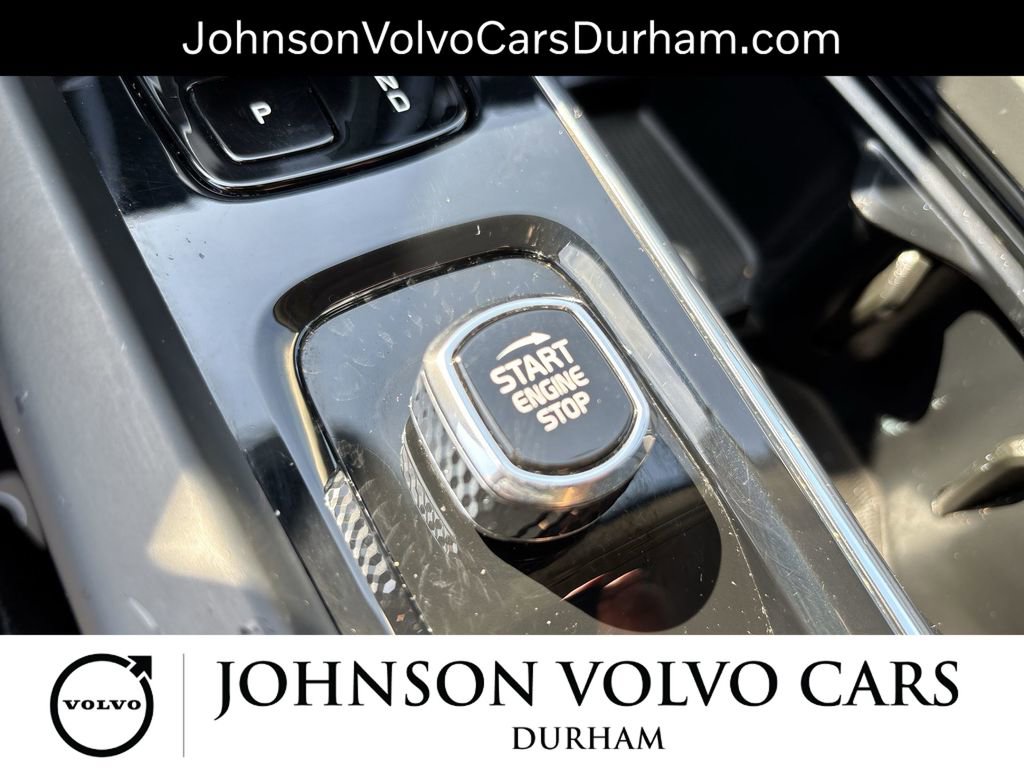 Used 2023 Volvo XC60 B5 Plus AWD/4WD image 21