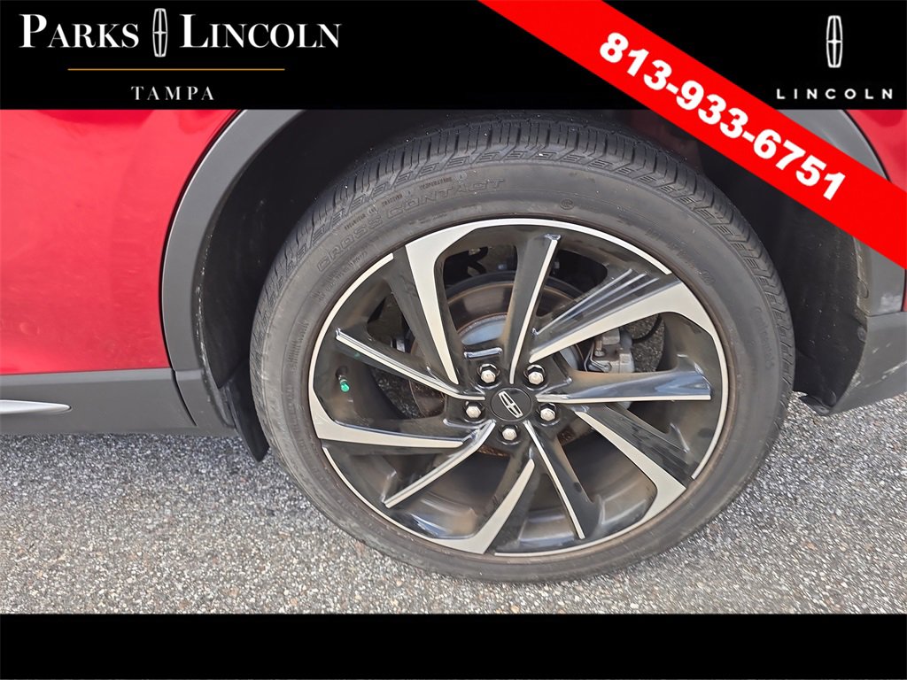 Used 2025 Lincoln Corsair Reserve image 9