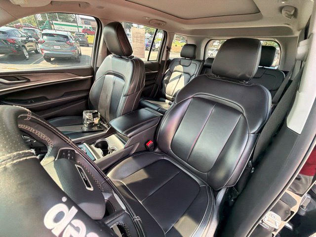 Used 2023 Jeep Grand Cherokee Limited AWD/4WD image 41