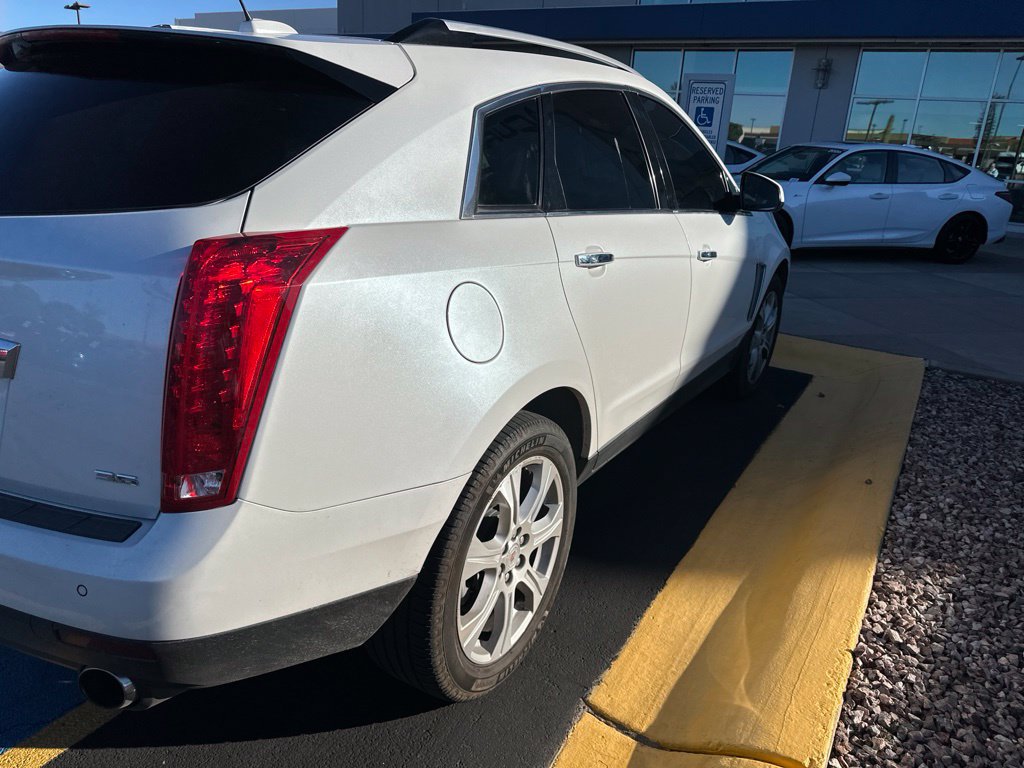 Used 2015 Cadillac SRX Premium w/ Driver Assist Package FWD image 6