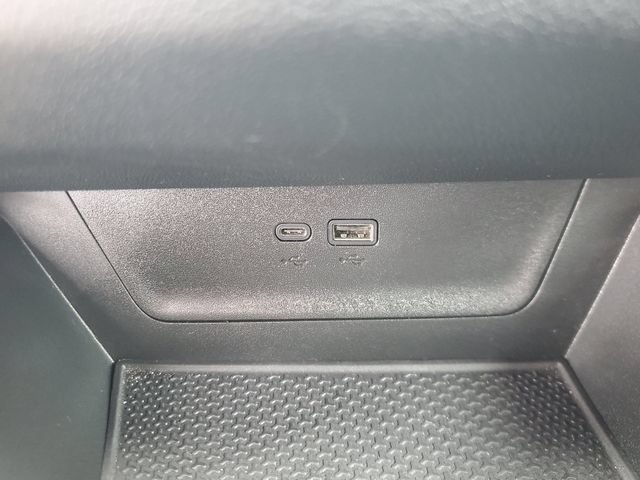 Used 2026 Chevrolet Equinox LT FWD image 30