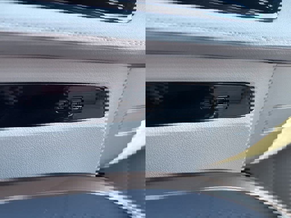 New 2026 Buick Enclave Avenir w/ Super Cruise Package image 39