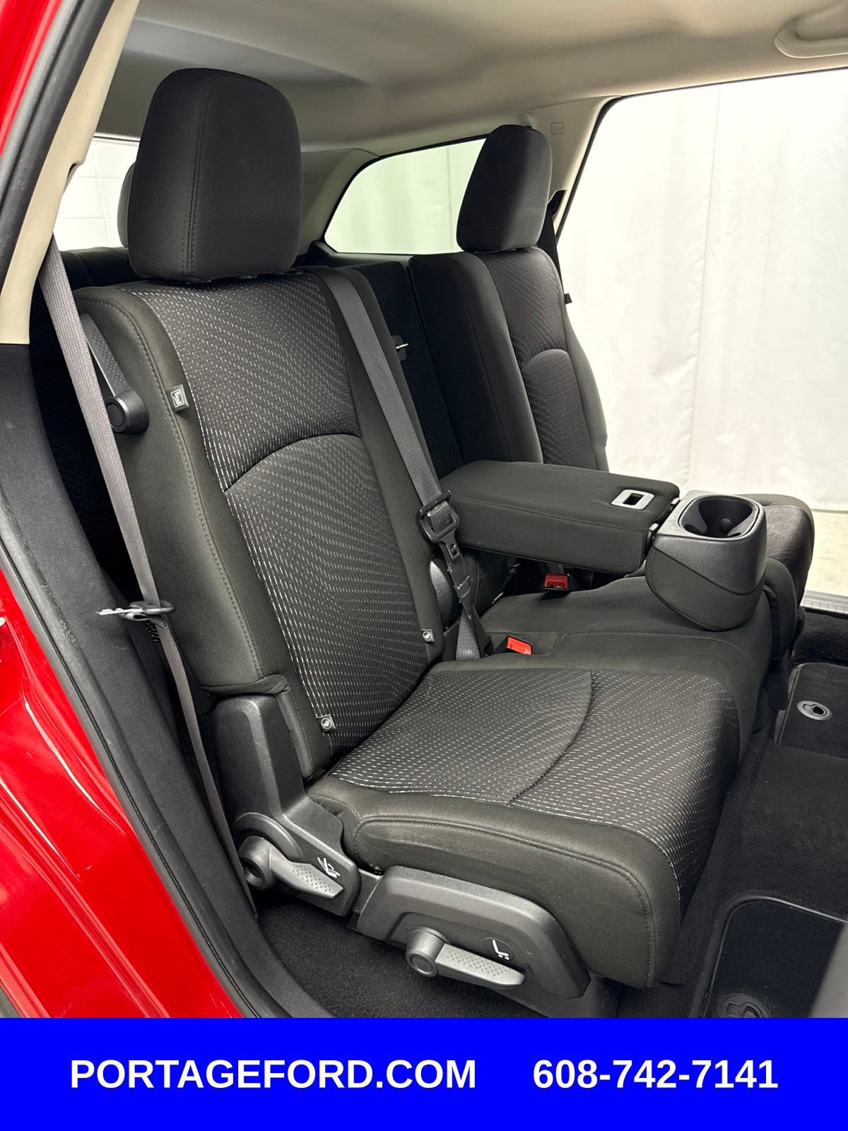 Used 2019 Dodge Journey SE FWD image 29