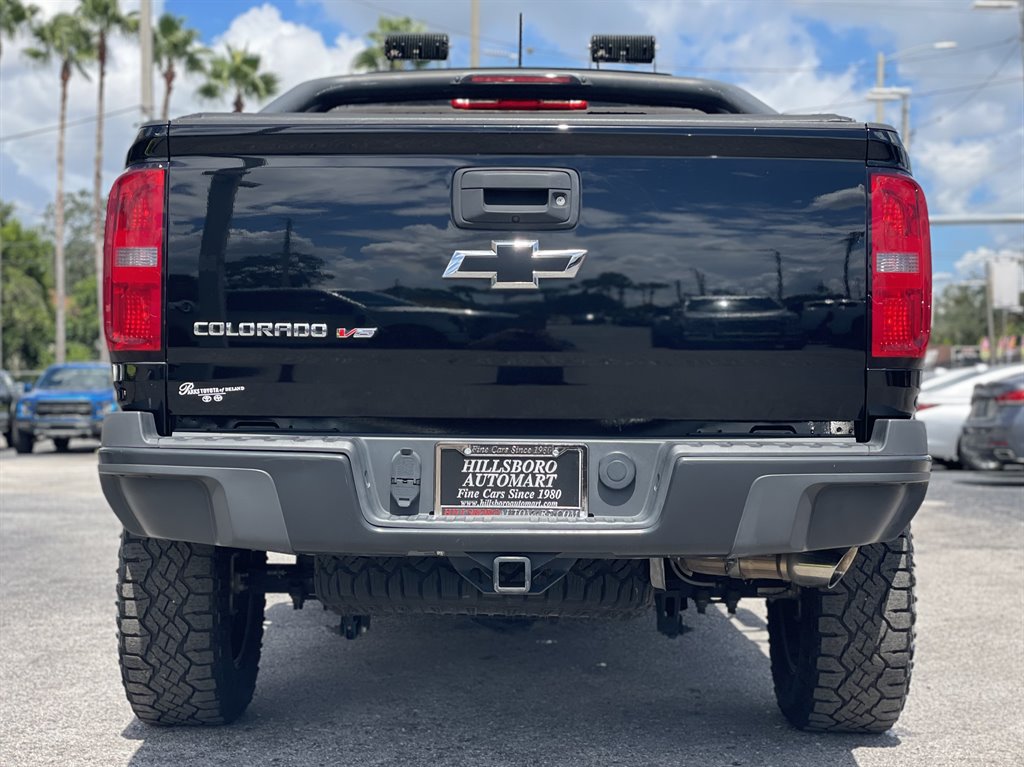 Used 2018 Chevrolet Colorado ZR2 w/ ZR2 Midnight Special Edition AWD/4WD image 17