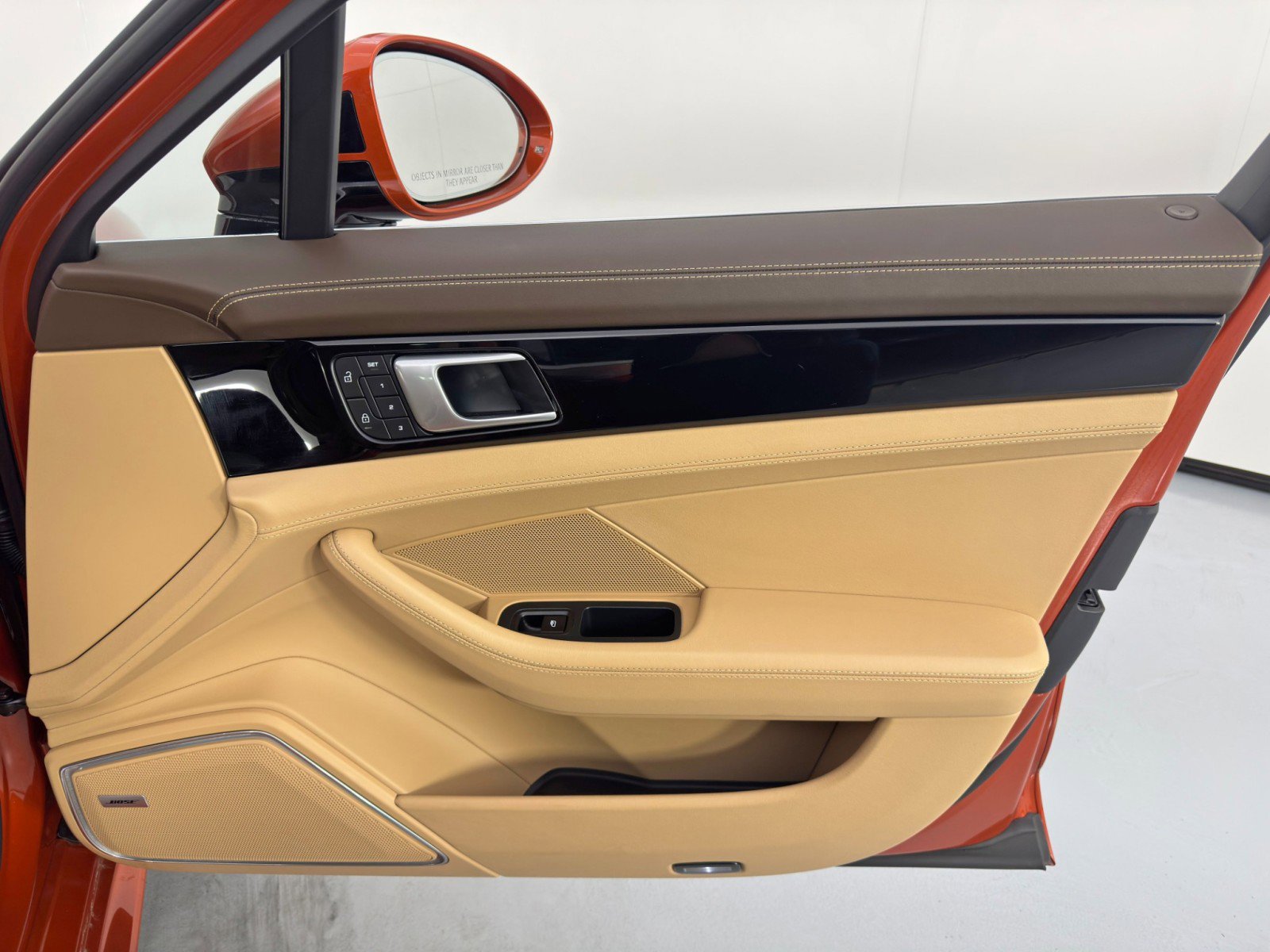 Used 2022 Porsche Panamera 4S Executive image 48