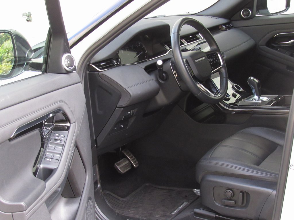 Used 2023 Land Rover Range Rover Evoque R-Dynamic SE image 9