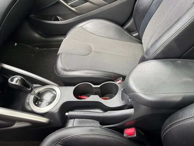 Used 2012 Hyundai Veloster w/ Style Pkg FWD image 18