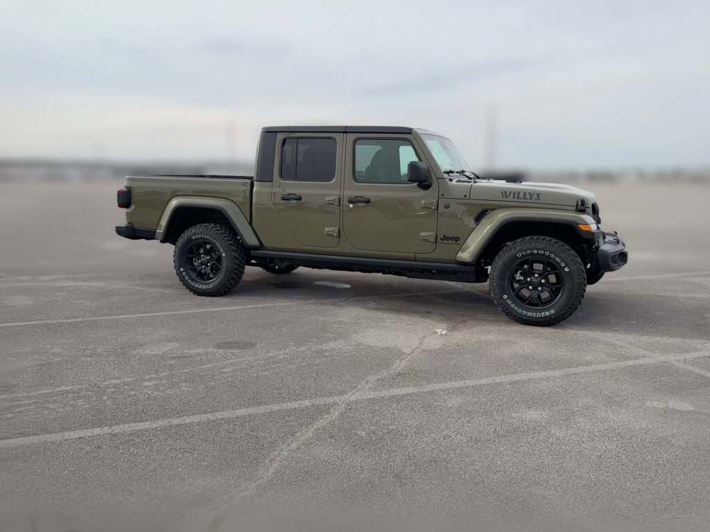New 2026 Jeep Gladiator Willys image 15