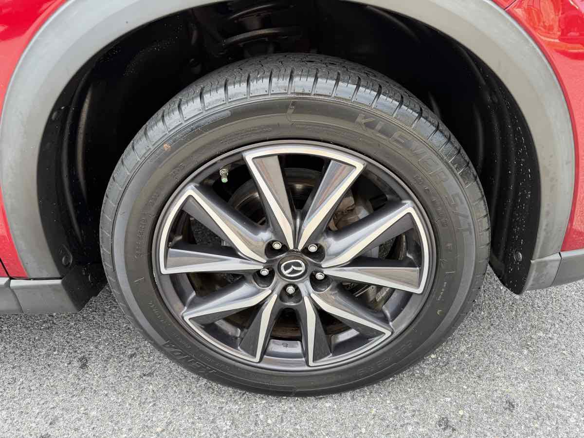 Used 2018 MAZDA CX-5 Touring w/ Preferred Equipment Package FWD image 28
