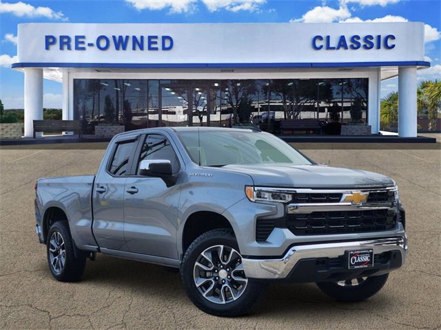 Used 2024 Chevrolet Silverado 1500 LT image 1