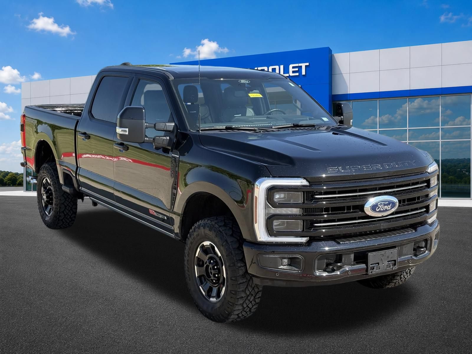 Used 2025 Ford F250 Platinum w/ Tremor Off-Road Package AWD/4WD image 13
