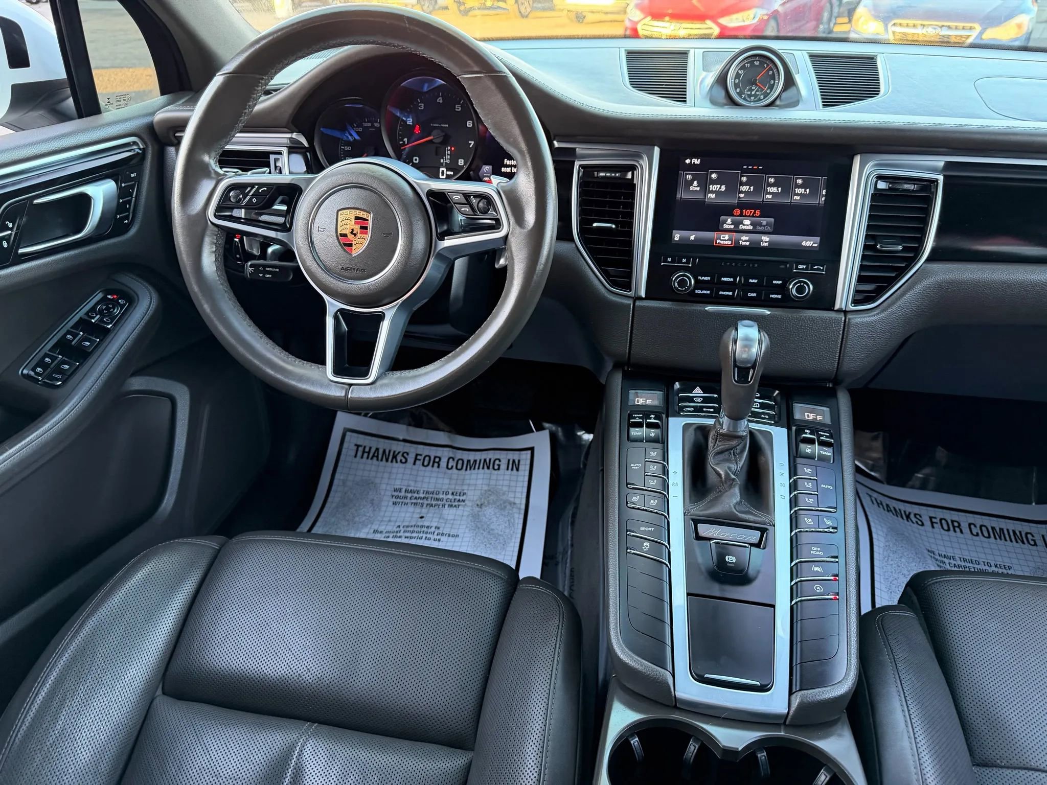 Used 2018 Porsche Macan Sport Edition image 27