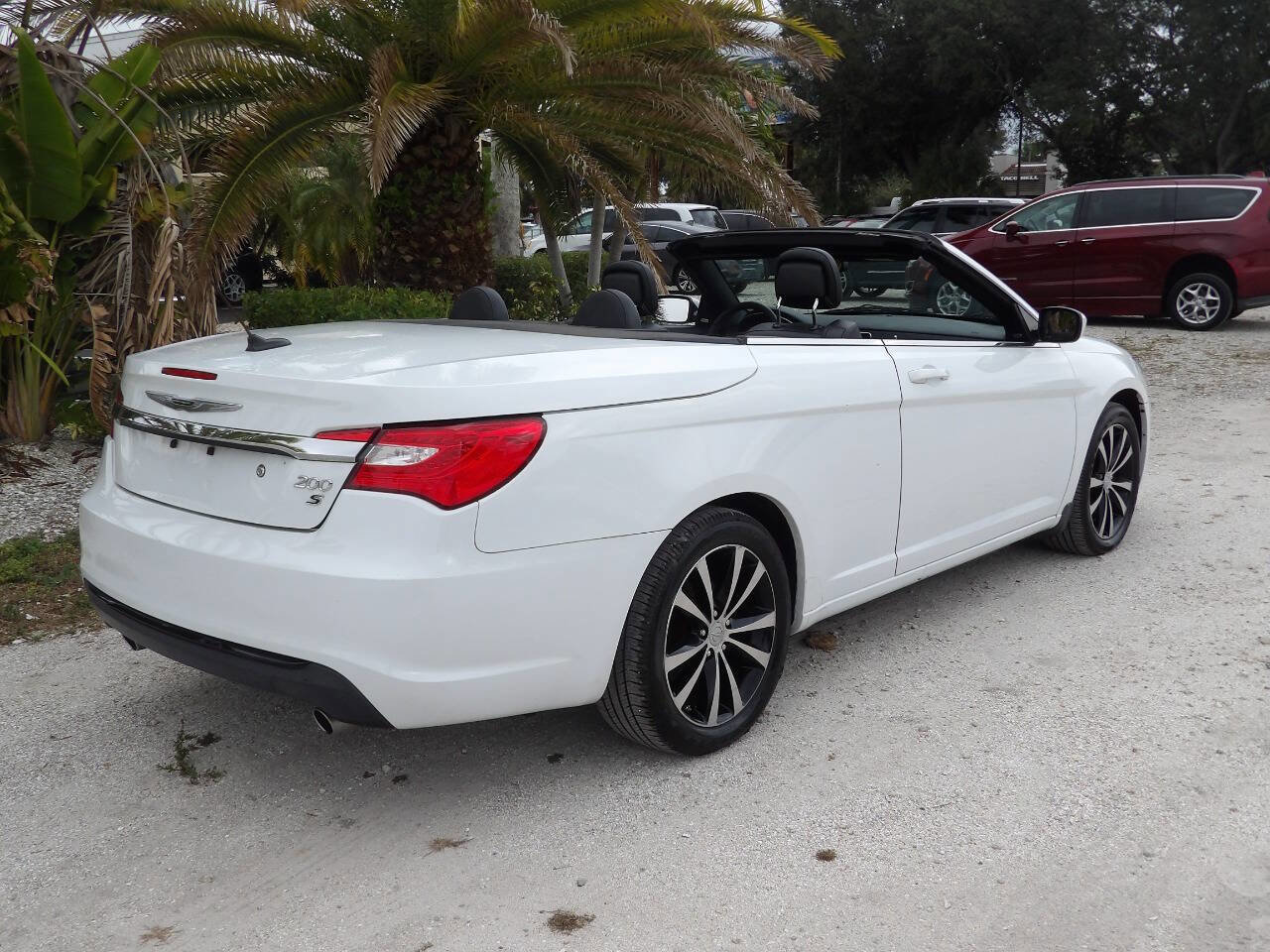 Used 2012 Chrysler 200 S image 15