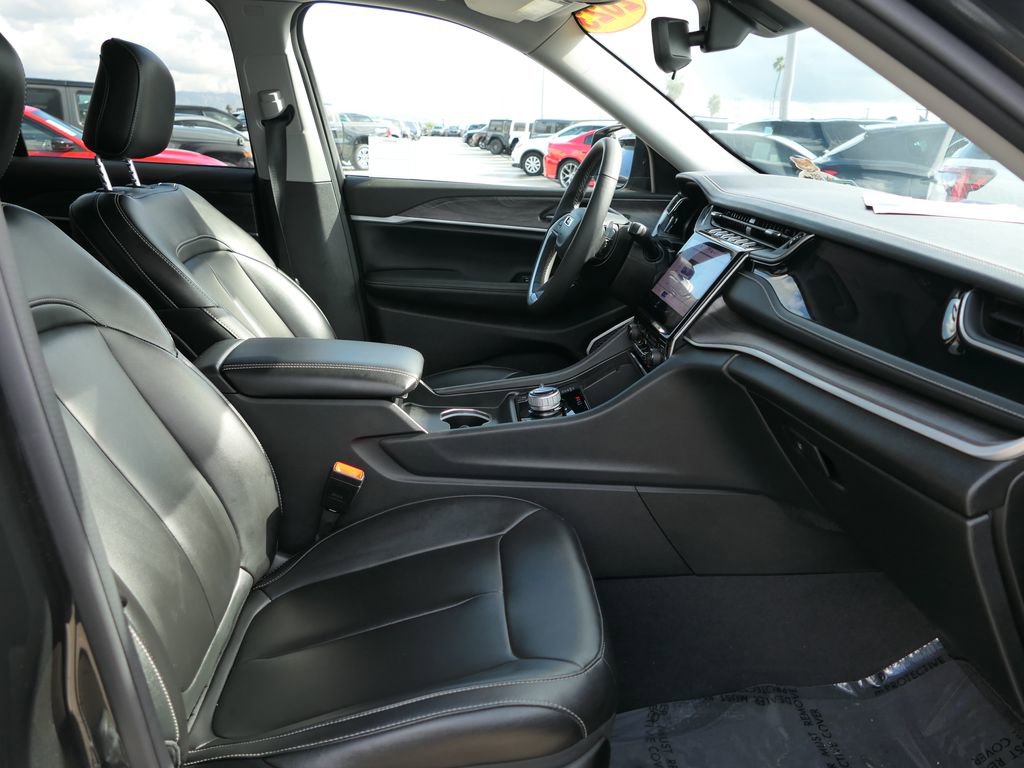 Used 2023 Jeep Grand Cherokee 4WD 4xe image 24