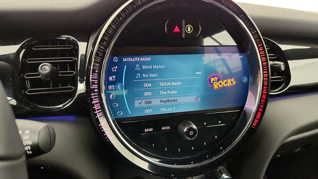 Used 2023 MINI Cooper S image 19