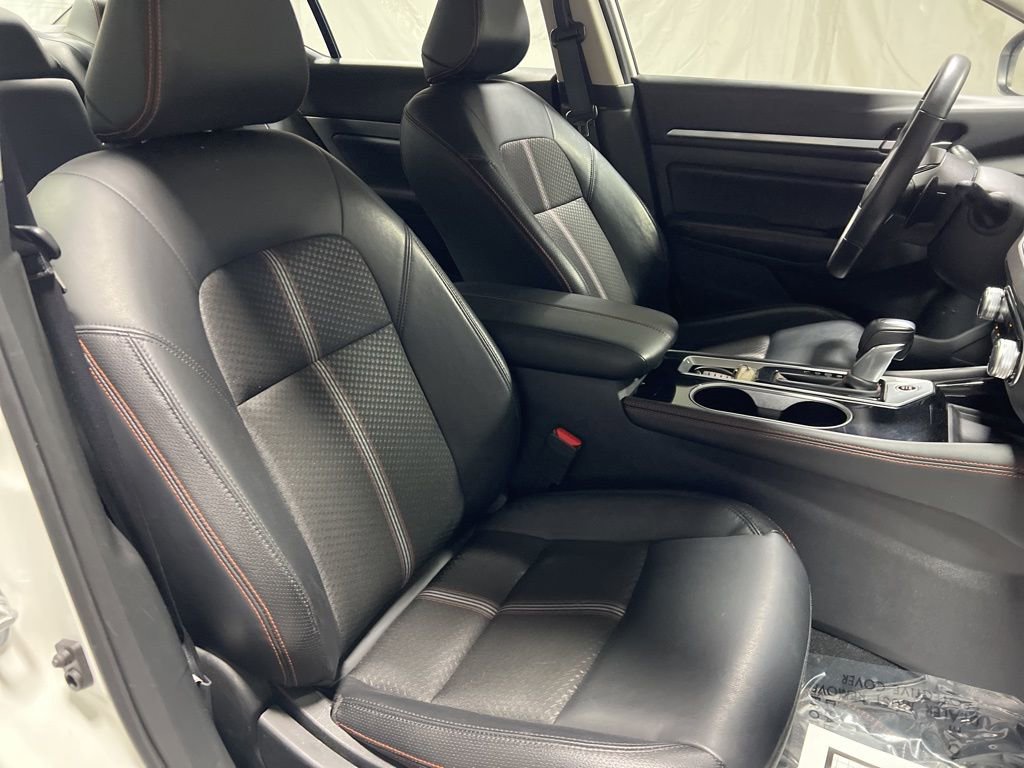 Used 2025 Nissan Altima 2.5 SR image 9