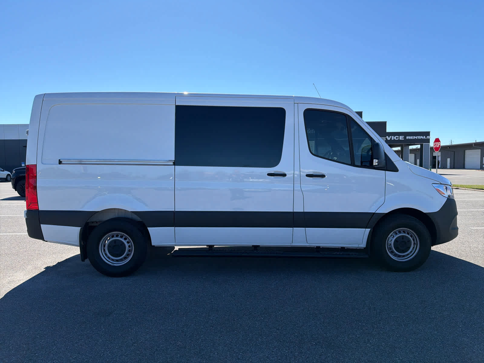 Used 2025 Mercedes-Benz Sprinter 2500 image 7