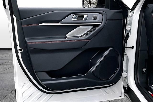 Used 2025 Ford Explorer ST w/ Sun And Sound Package image 22