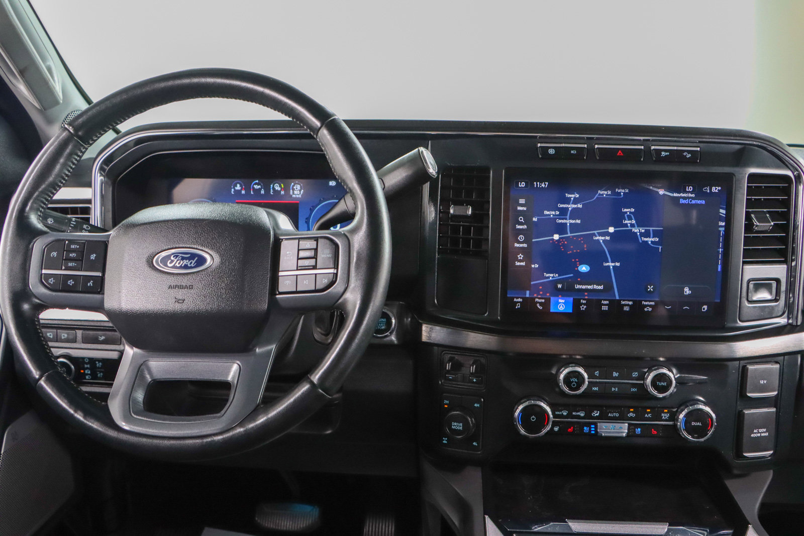 Used 2023 Ford F250 Lariat w/ Sport Appearance Package image 18