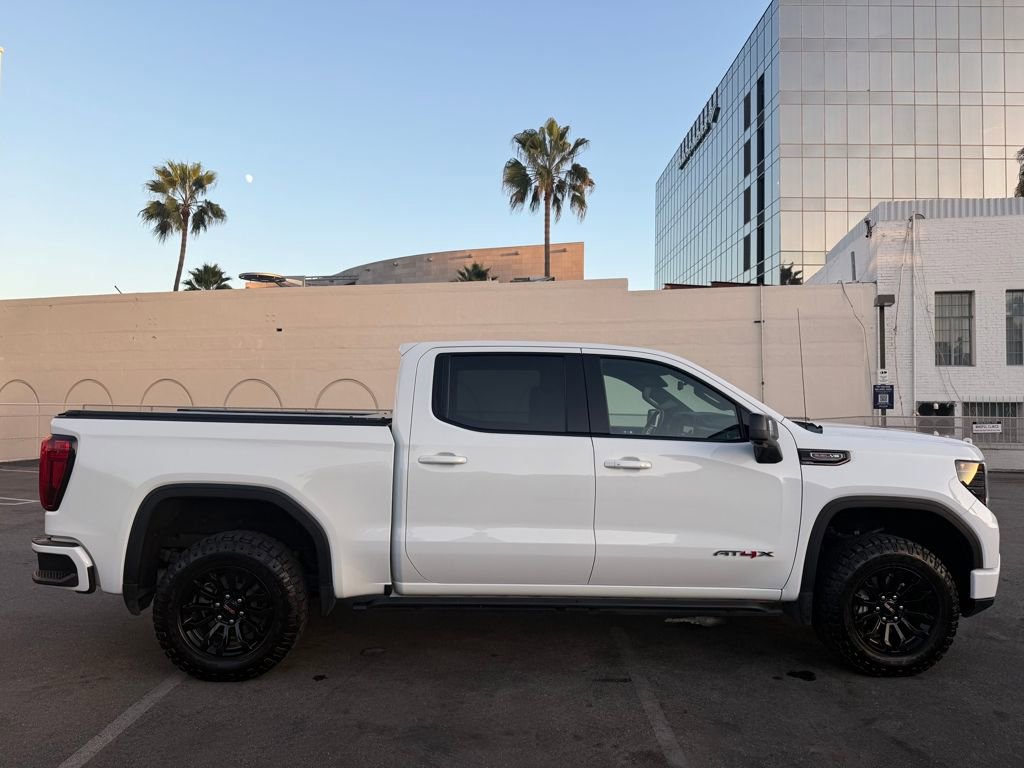 Used 2022 GMC Sierra 1500 AT4X image 7