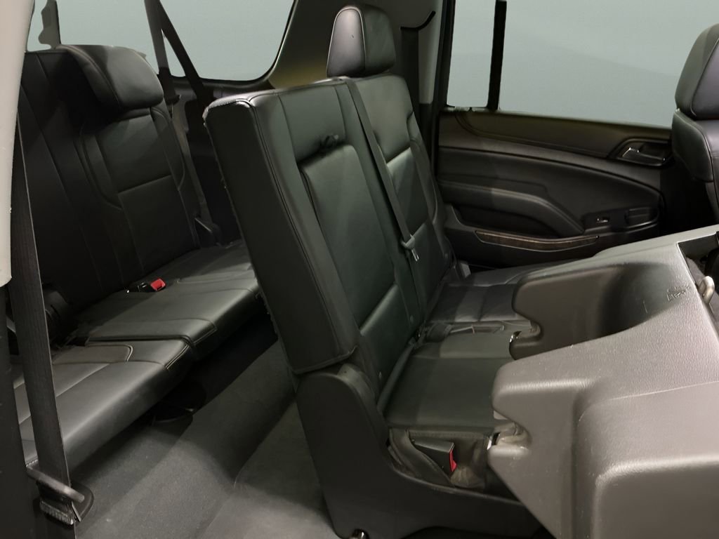 Used 2019 Chevrolet Suburban LT image 33