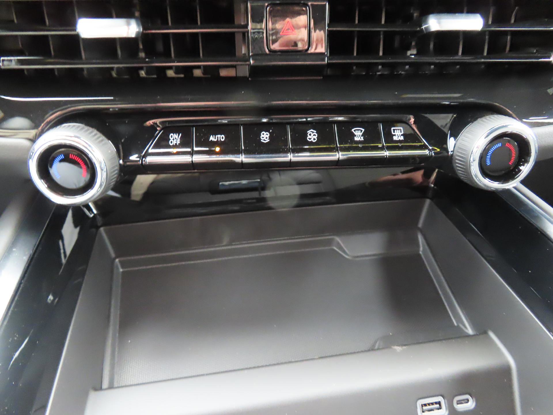 New 2026 Chevrolet Suburban LS w/ LPO, Dark Essentials Package image 27