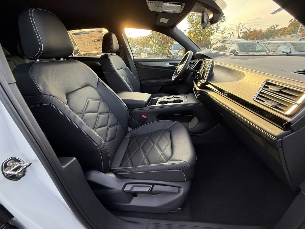 New 2026 Volkswagen Atlas Cross Sport SE image 21
