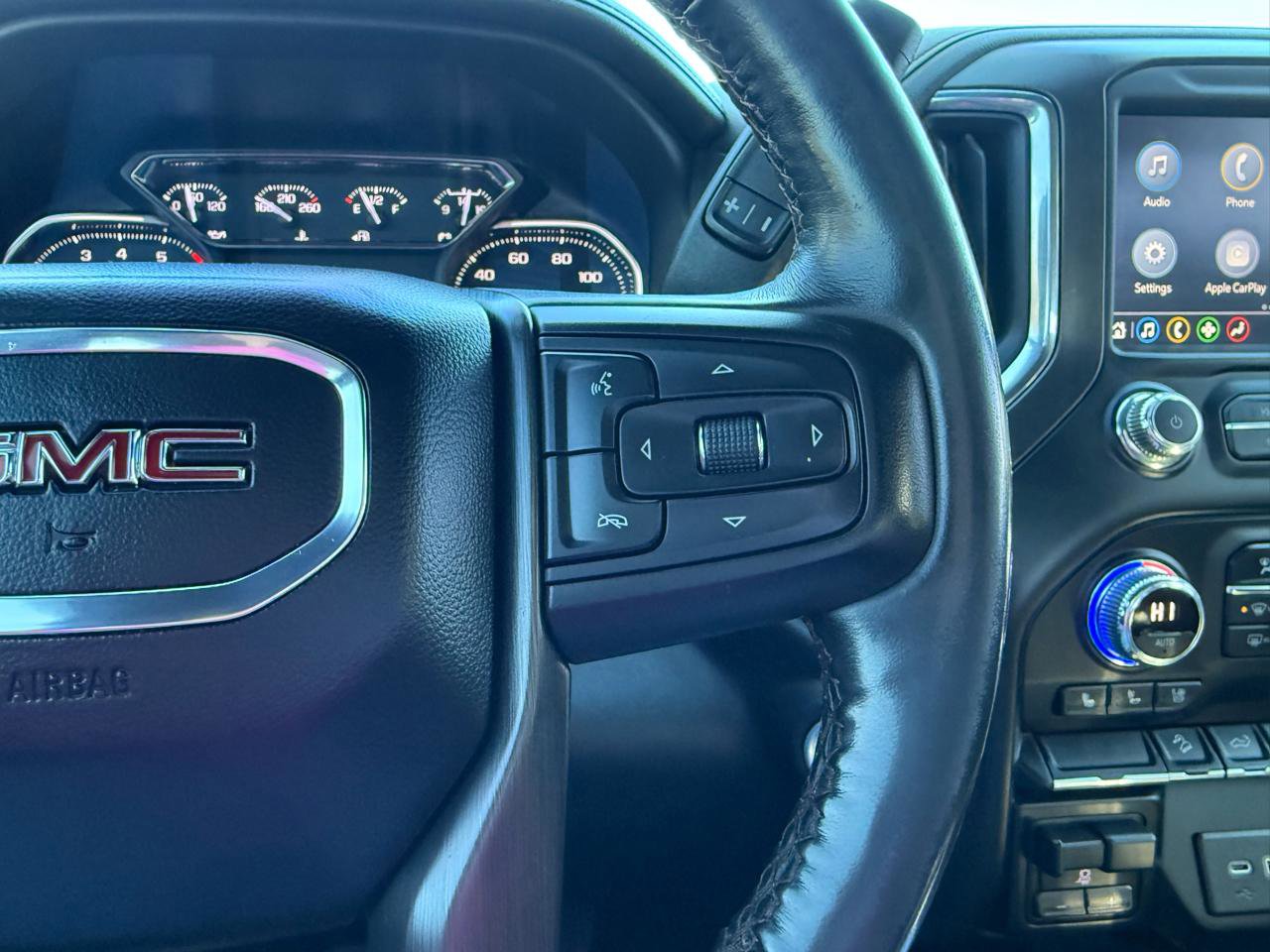 Used 2021 GMC Sierra 1500 AT4 image 22