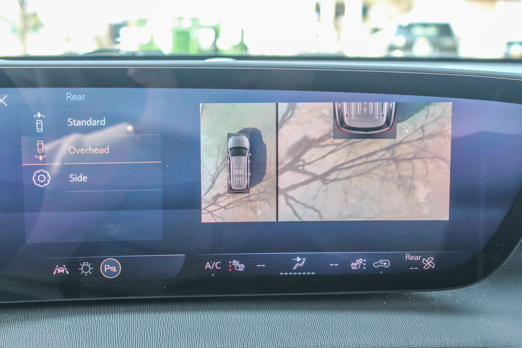 Used 2025 Buick Enclave Preferred AWD/4WD image 20
