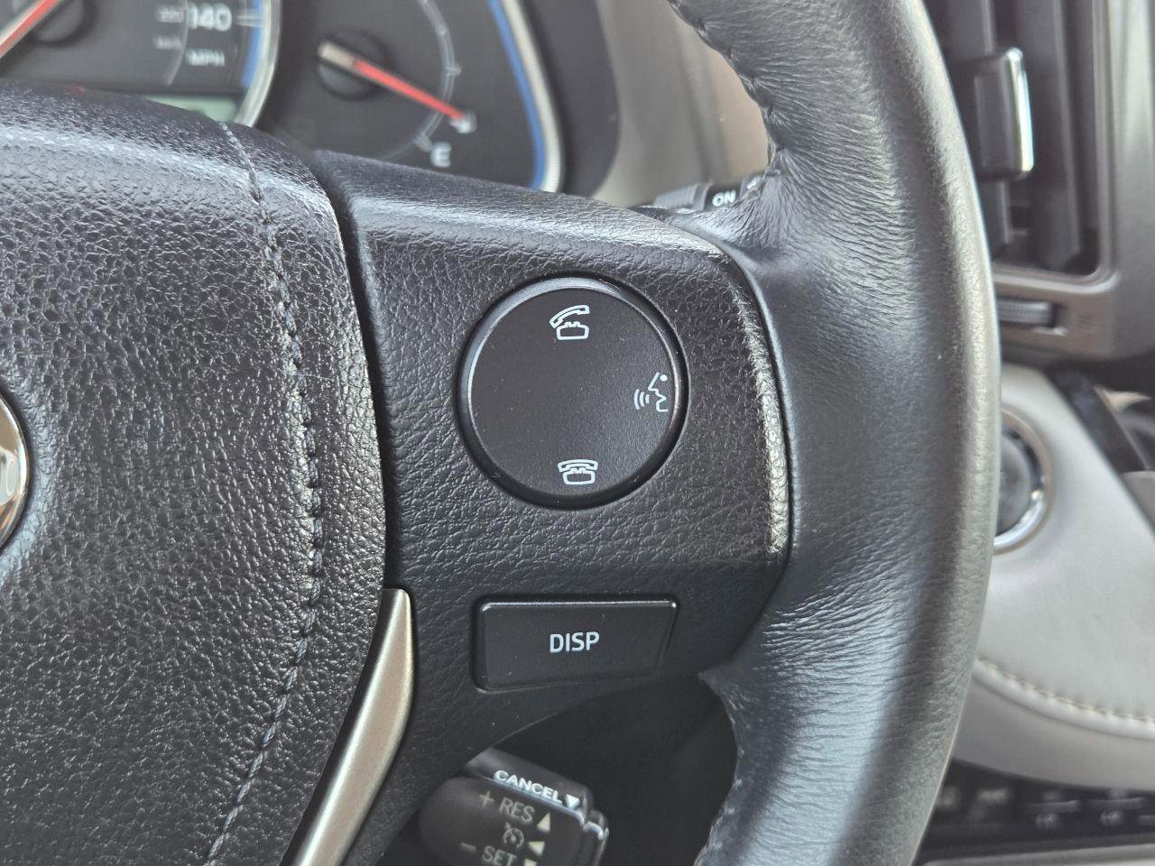 Used 2014 Toyota RAV4 Limited image 32