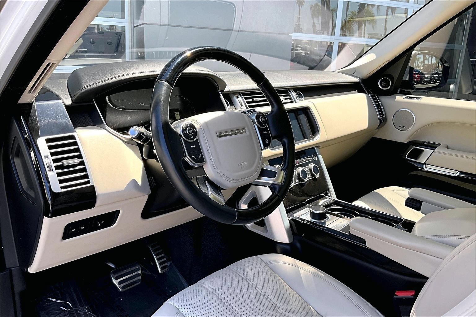 Used 2016 Land Rover Range Rover Supercharged AWD/4WD image 14