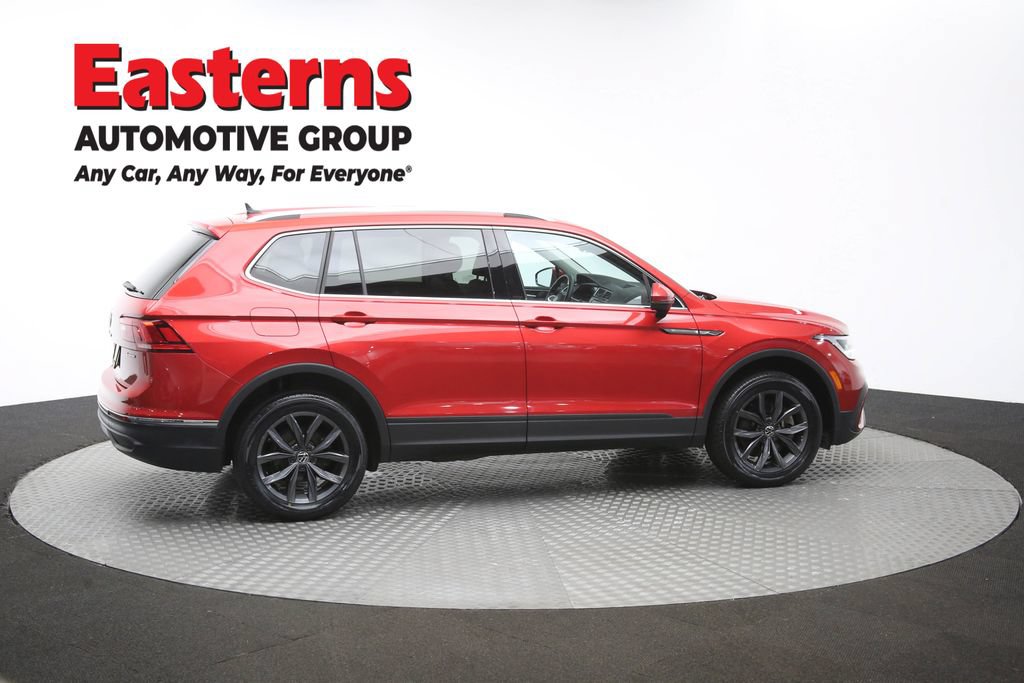Used 2023 Volkswagen Tiguan SE AWD/4WD image 41