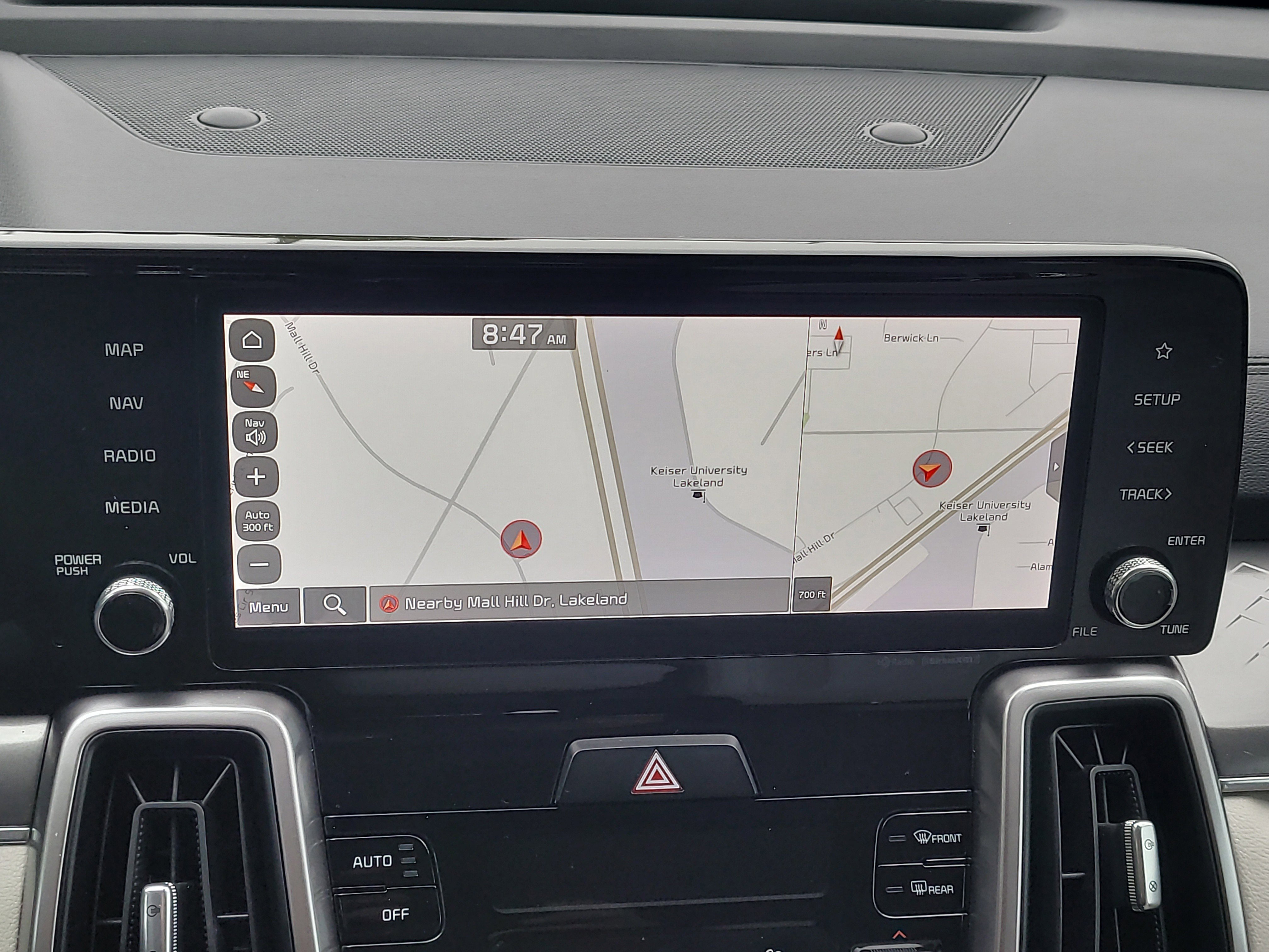 Used 2023 Kia Sorento S image 23