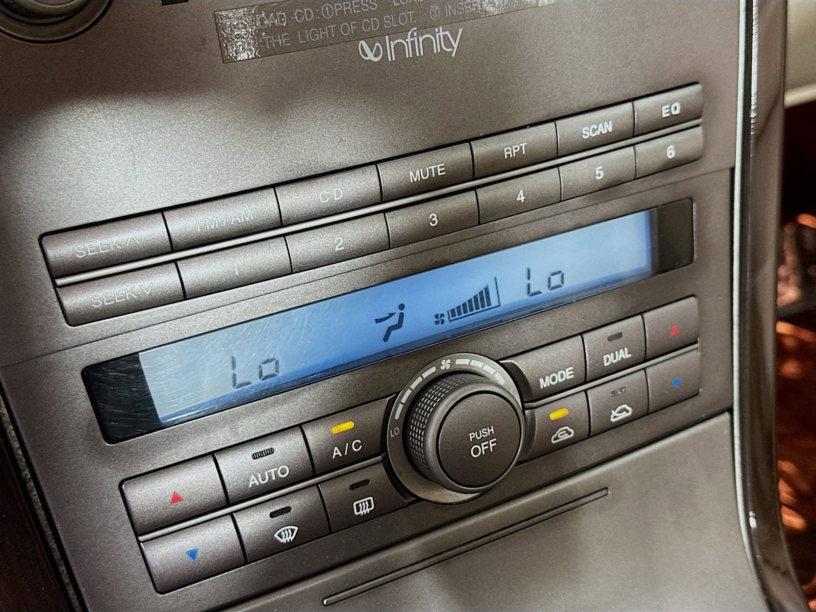 Used 2008 Kia Amanti w/ Leather Pkg FWD image 15