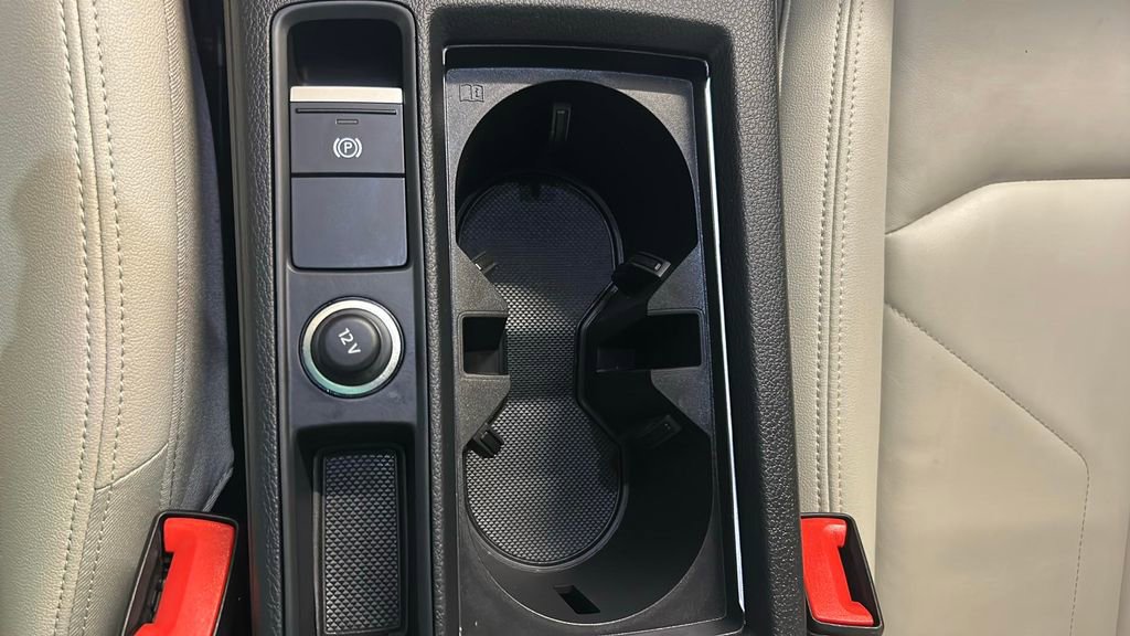 Used 2025 Audi Q3 2.0T Premium Plus image 29