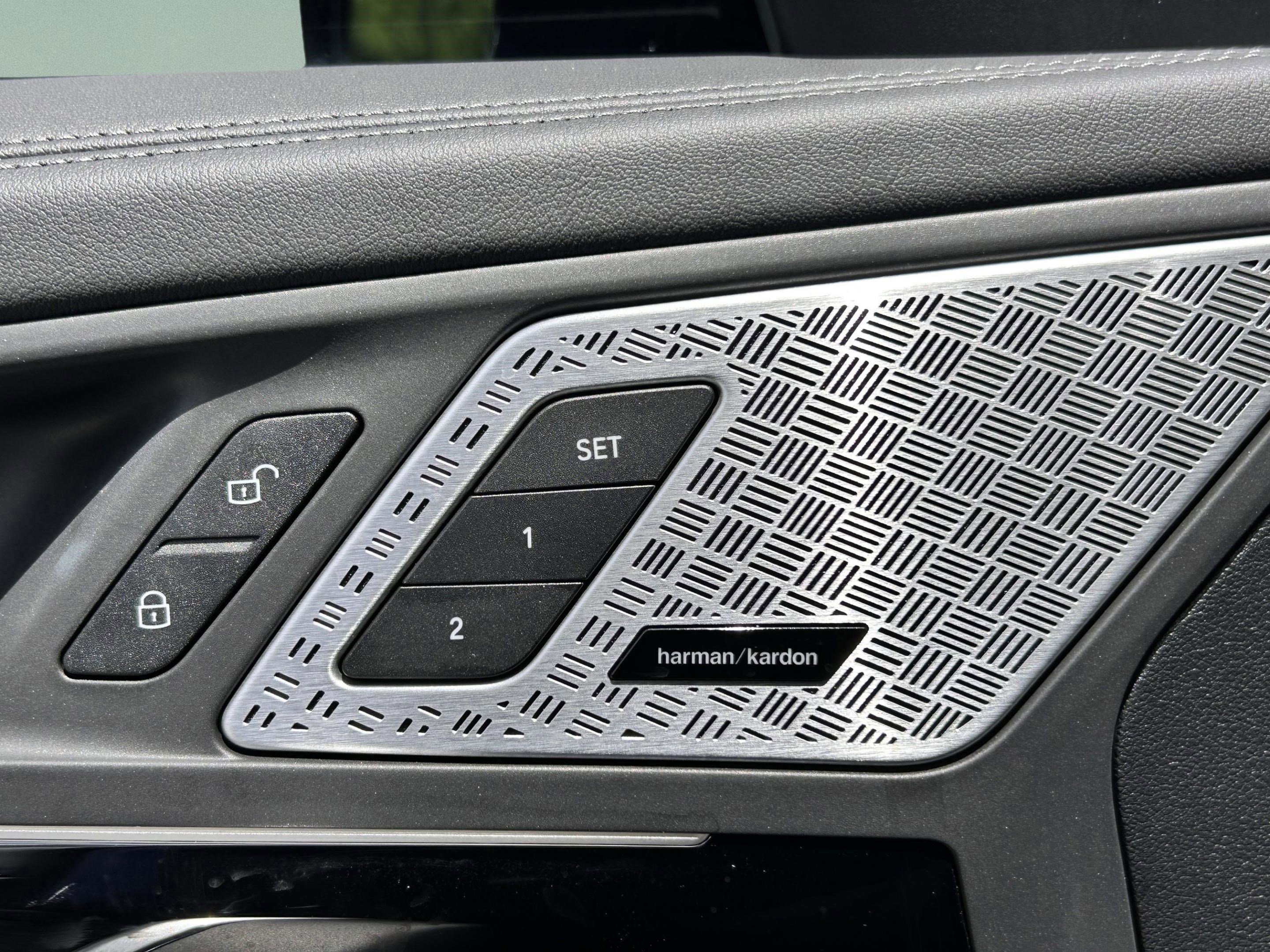 Used 2025 BMW X1 xDrive28i w/ Technology Package image 23