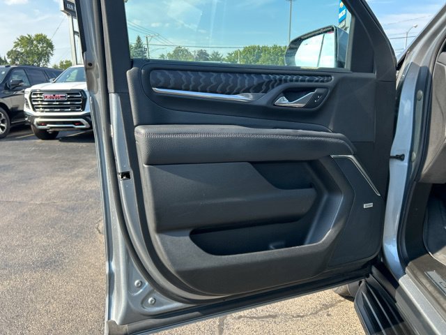 Certified 2023 GMC Yukon Denali w/ LPO, Floor Liner Package AWD/4WD image 30