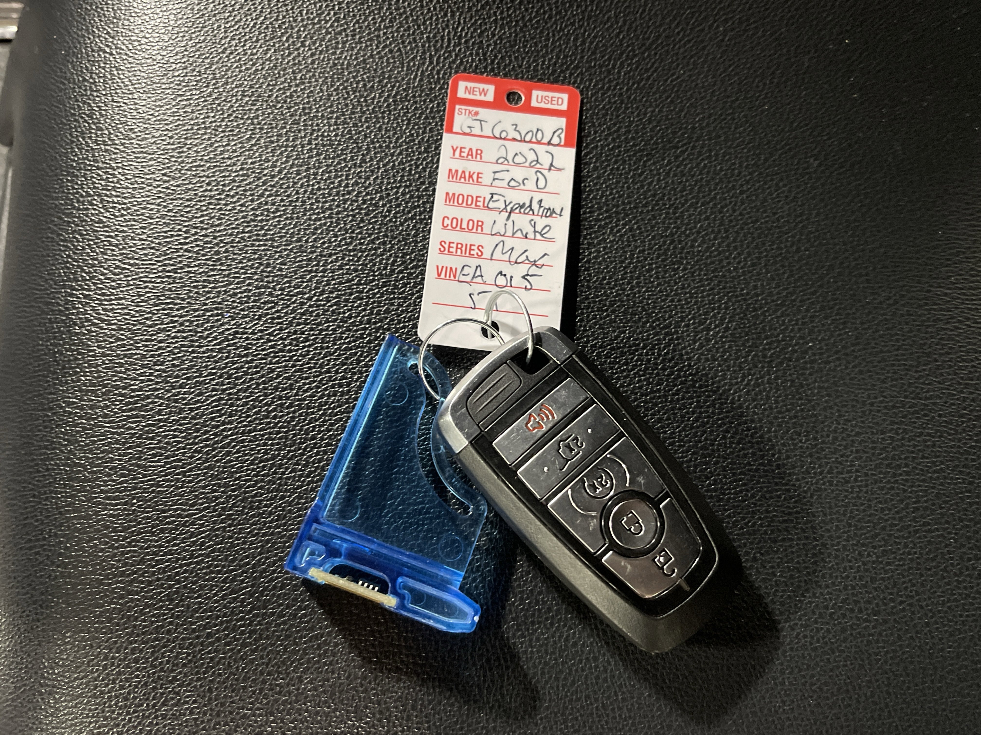 Used 2022 Ford Expedition Max Limited image 28