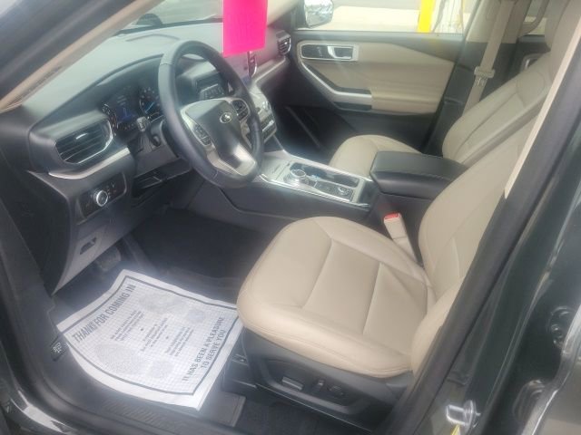 Used 2023 Ford Explorer XLT w/ Equipment Group 202A image 17