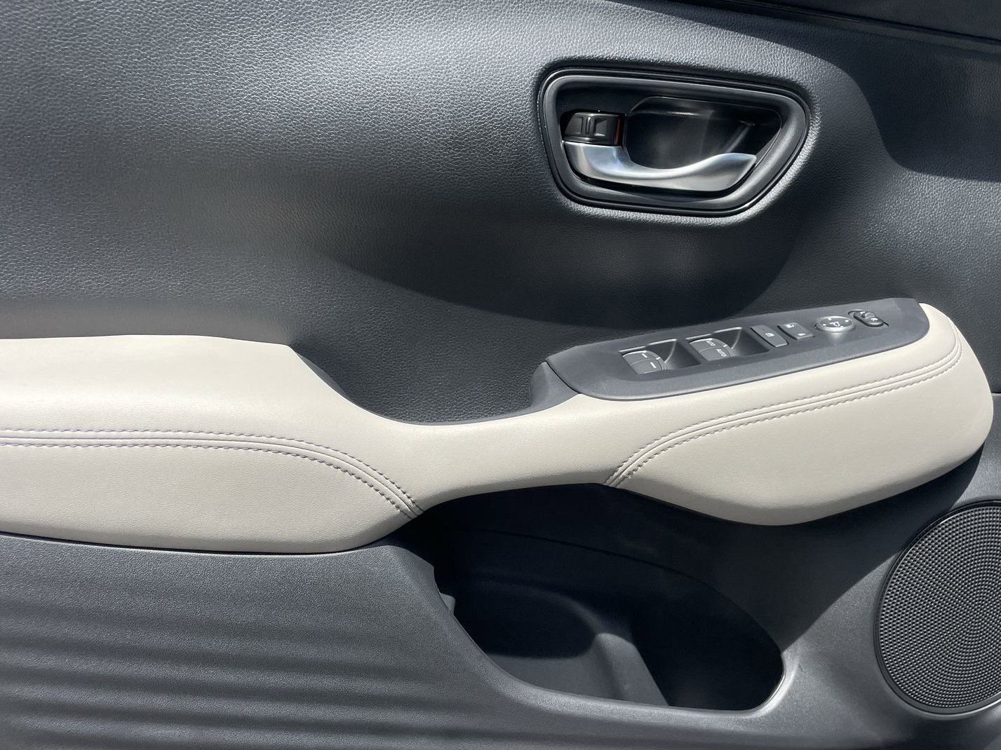 New 2027 Honda HR-V EX-L image 19
