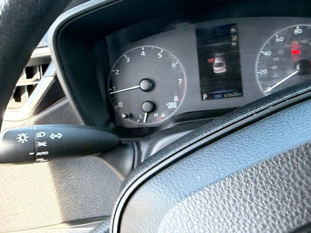 Used 2023 Toyota Corolla LE FWD image 29