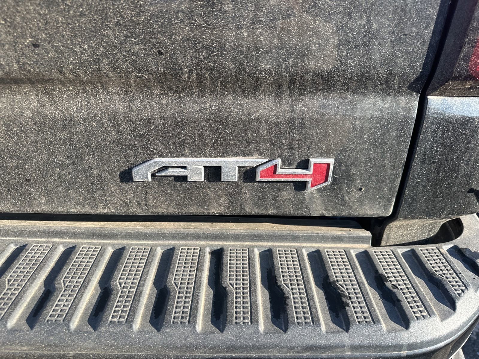 Used 2020 GMC Sierra 1500 AT4 w/ AT4 Premium Package image 7