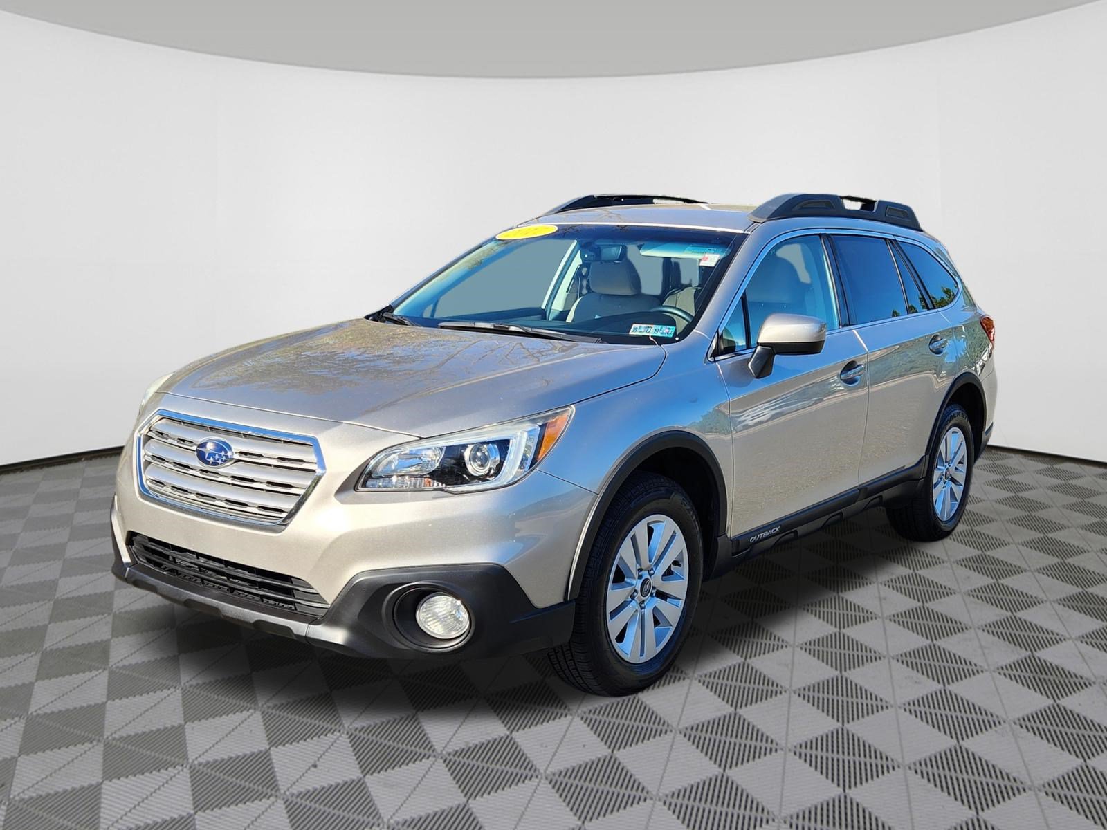 Used 2017 Subaru Outback 2.5i Premium AWD/4WD image 2