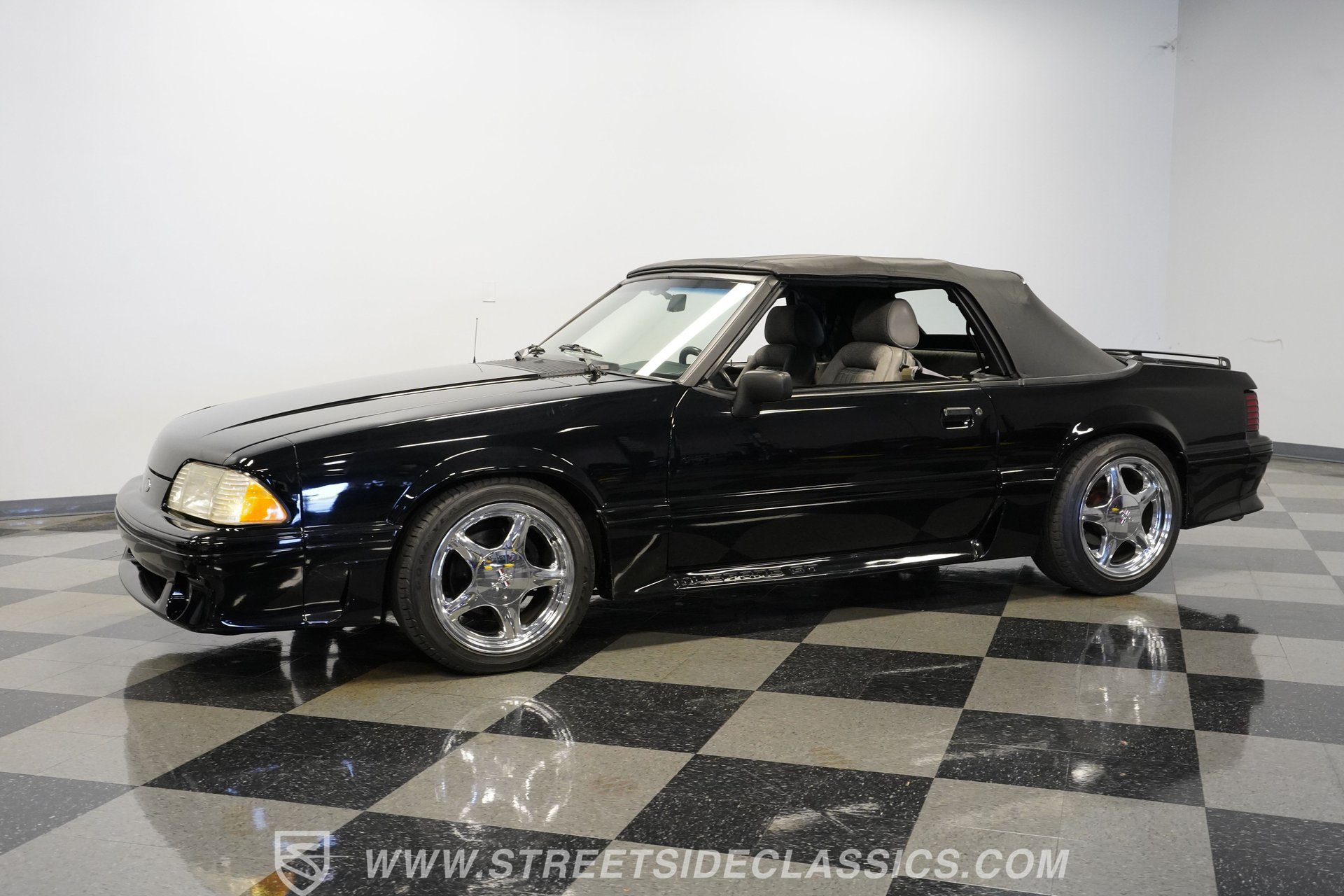 Used 1989 Ford Mustang GT RWD image 7
