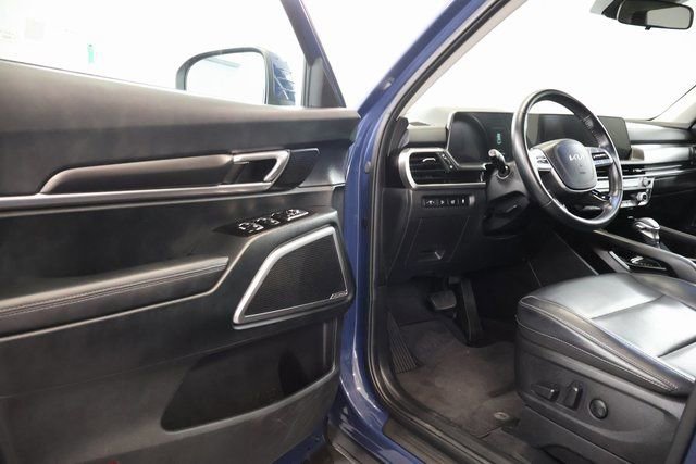 Used 2025 Kia Telluride S AWD/4WD image 8