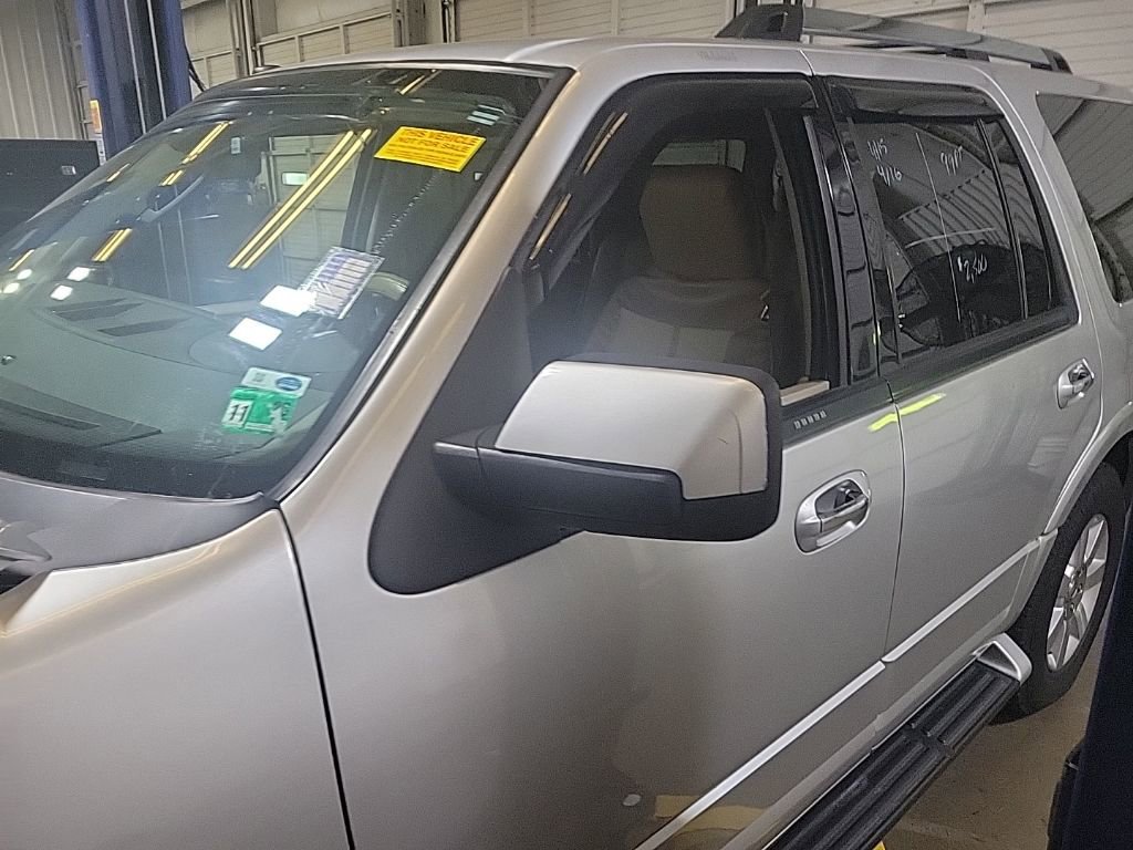 Used 2010 Ford Expedition Limited RWD image 14