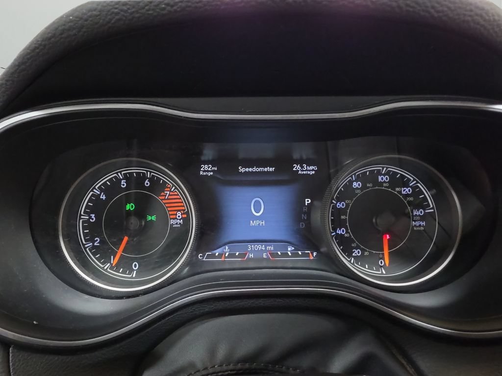 Used 2019 Jeep Cherokee Trailhawk AWD/4WD image 20